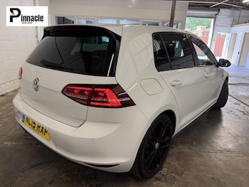 Used Volkswagen Golf 2015 for sale - 78442792: Photo