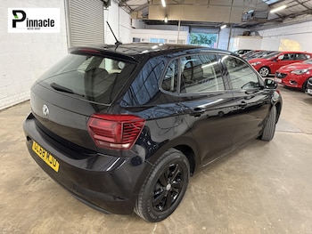Used Volkswagen Polo 2018 for sale - 75883180: Photo