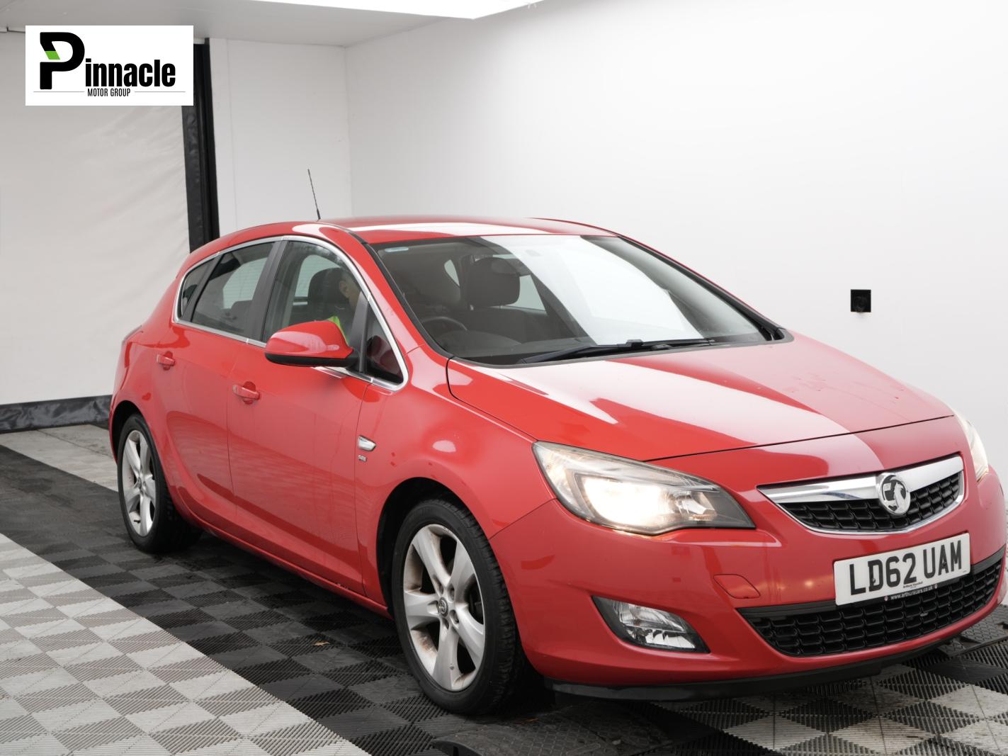 Used Vauxhall Astra 2012 for sale - 76418700: Photo 1
