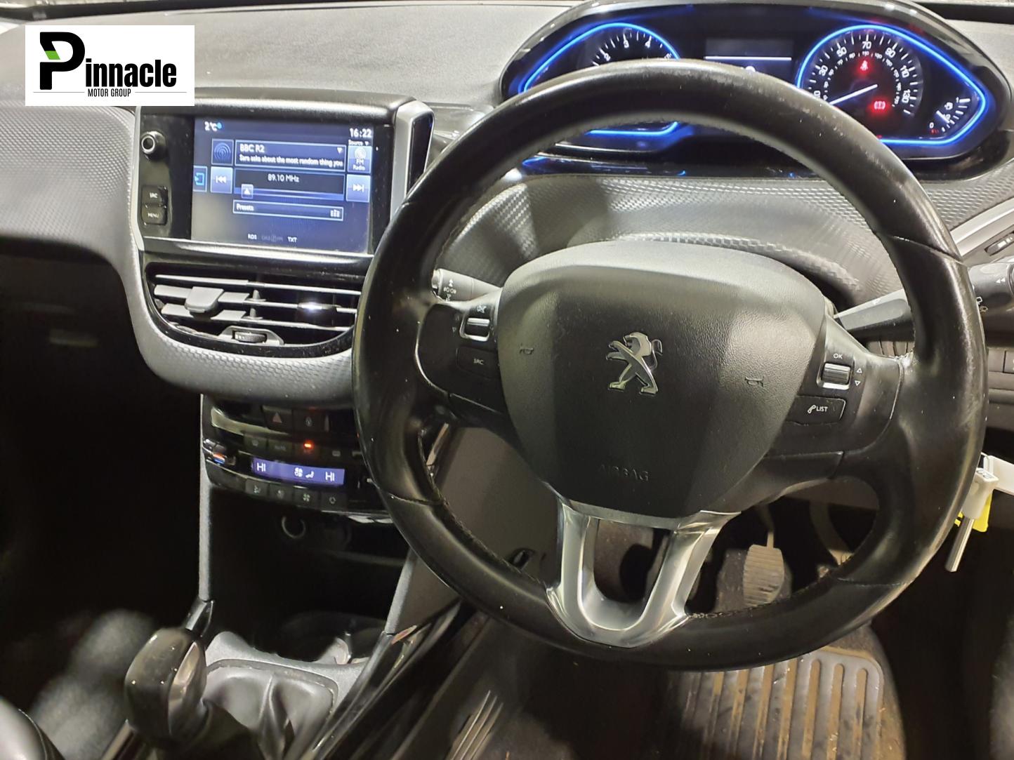 Used Peugeot 2008 2015 for sale - 76726205: Photo 2
