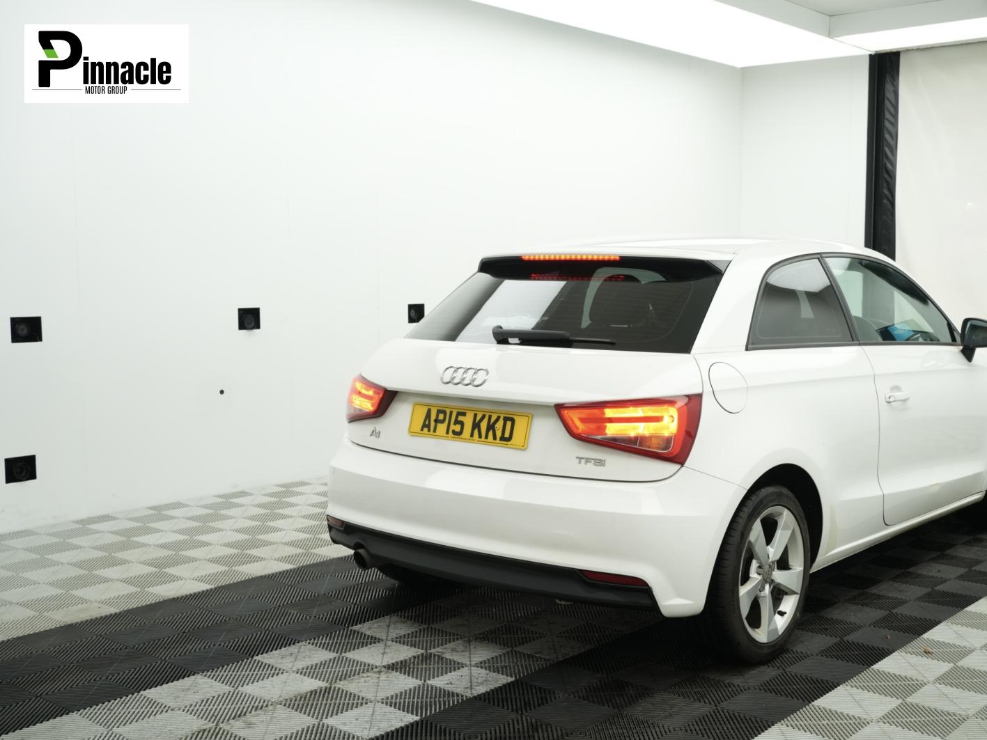 Used Audi A1 2015 for sale - 77918192: Photo 3
