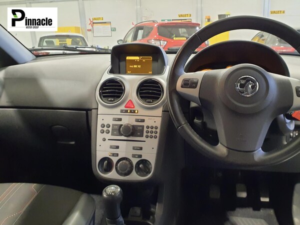 Used Vauxhall Corsa 2012 for sale - 76263494: Photo 2