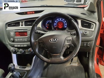Used Kia Ceed 2014 for sale - 78757496: Photo