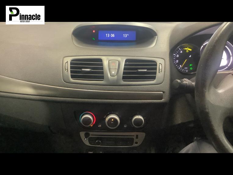 Used Renault Megane 2013 for sale - 76618974: Photo 2