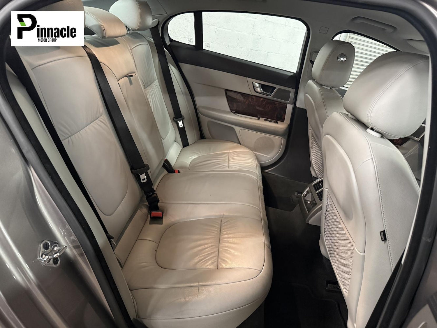 Used Jaguar XF 2010 for sale - 76580918: Photo 18