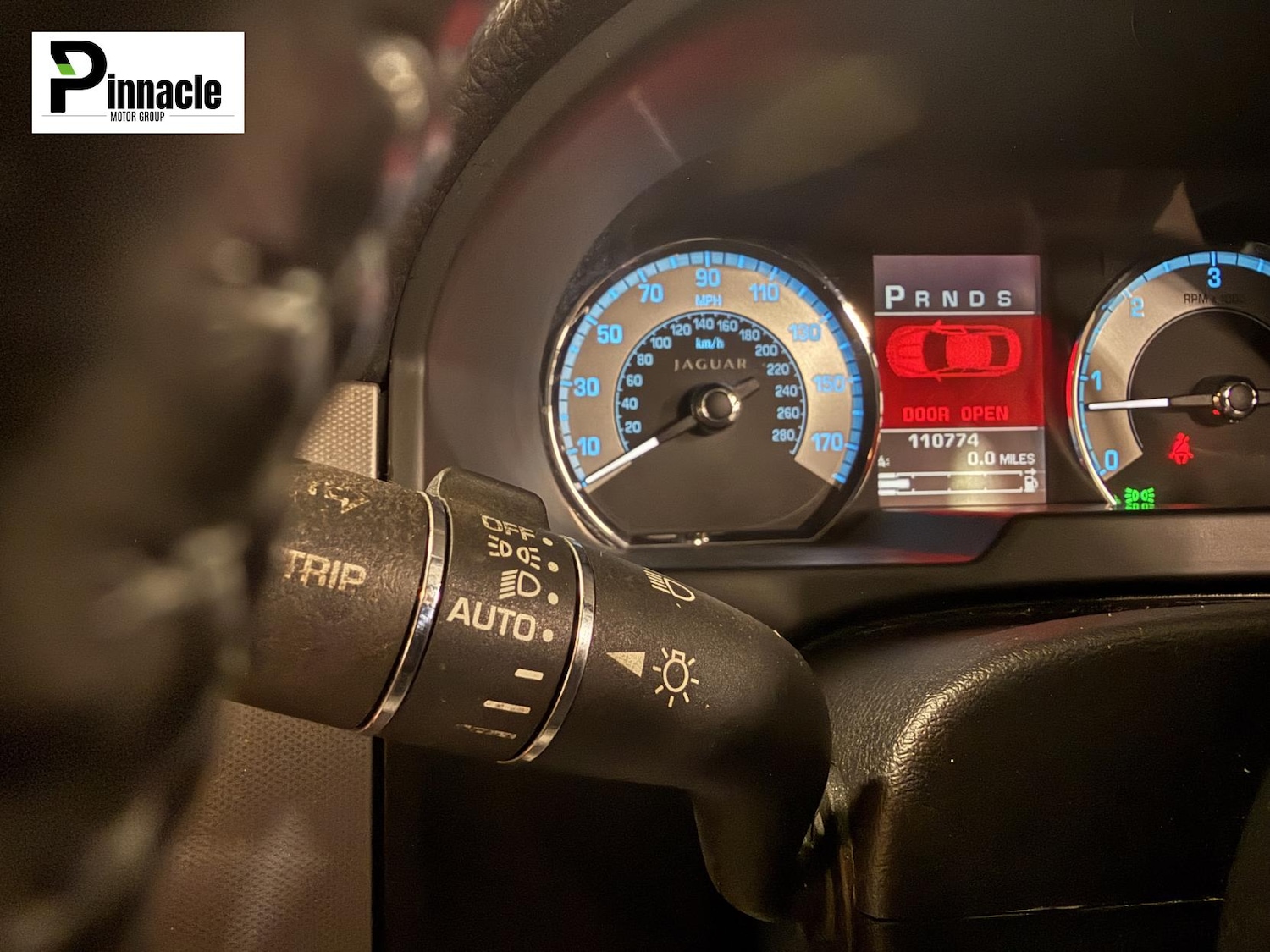 Used Jaguar XF 2010 for sale - 76580918: Photo 25