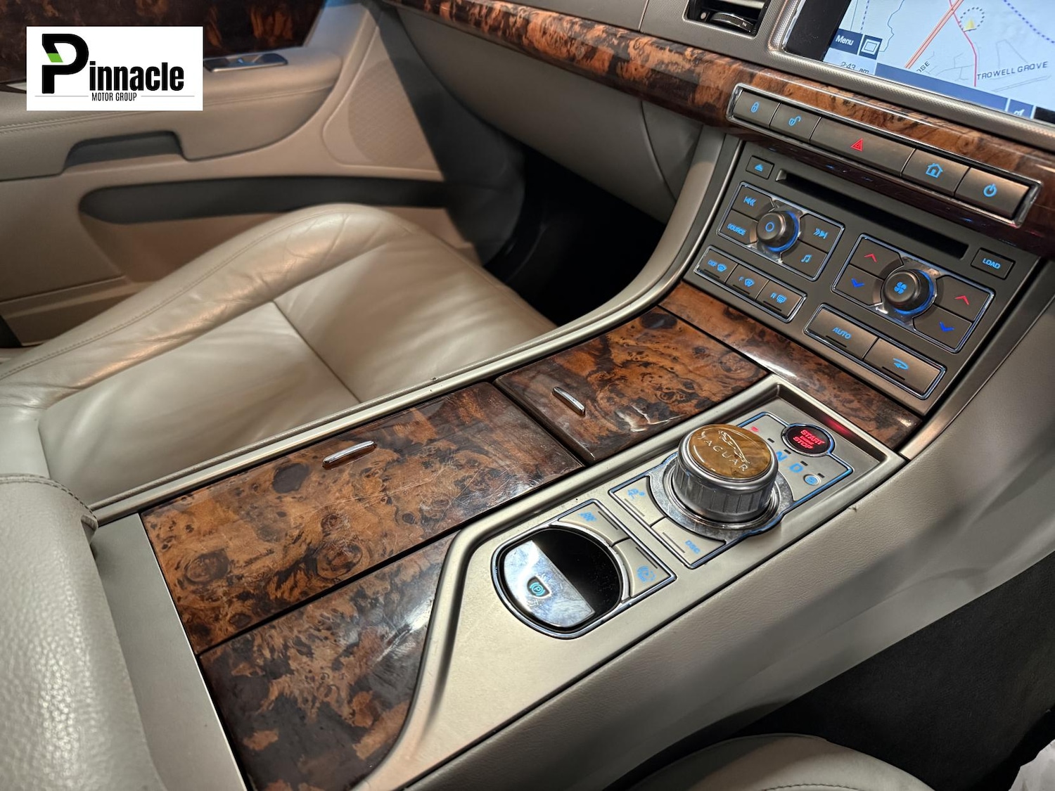 Used Jaguar XF 2010 for sale - 76580918: Photo 27