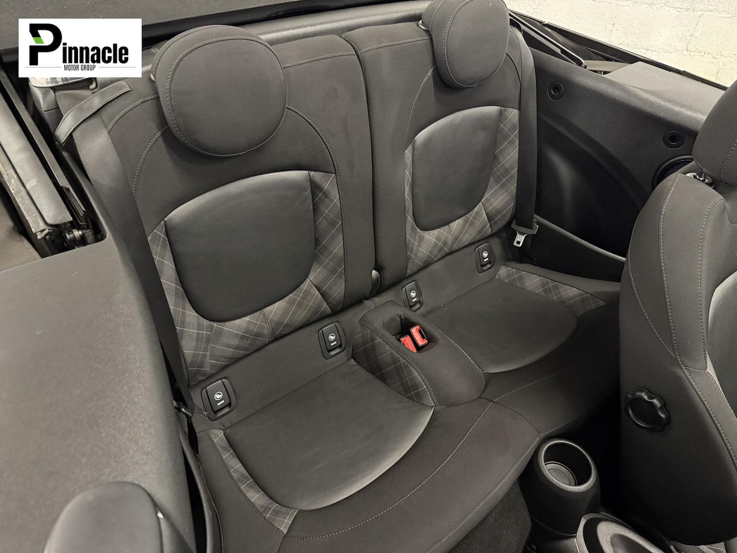 Used MINI Convertible 2017 for sale - 75808466: Photo 19