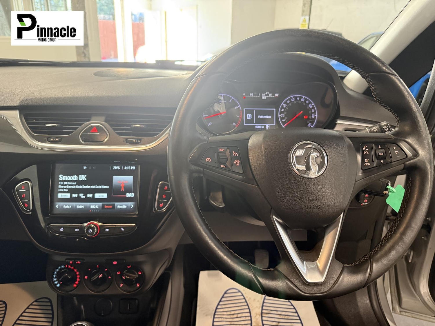 Used Vauxhall Corsa 2016 for sale - 77921740: Photo 2