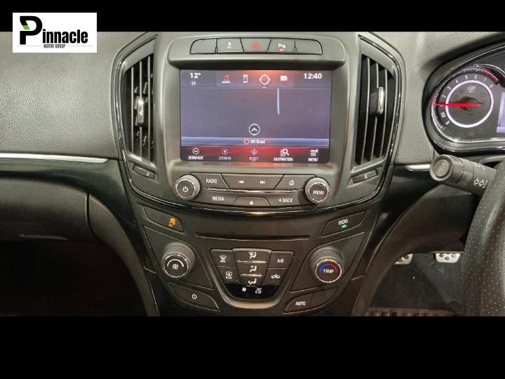 Used Vauxhall Insignia 2016 for sale - 76467838: Photo 2