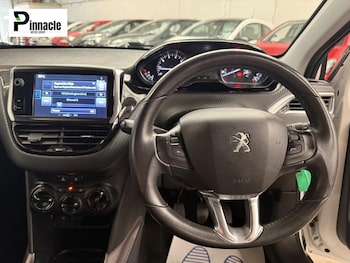 Used Peugeot 2008 2015 for sale - 75634053: Photo