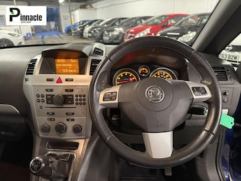 Used Vauxhall Zafira 2010 for sale - 77445949: Photo