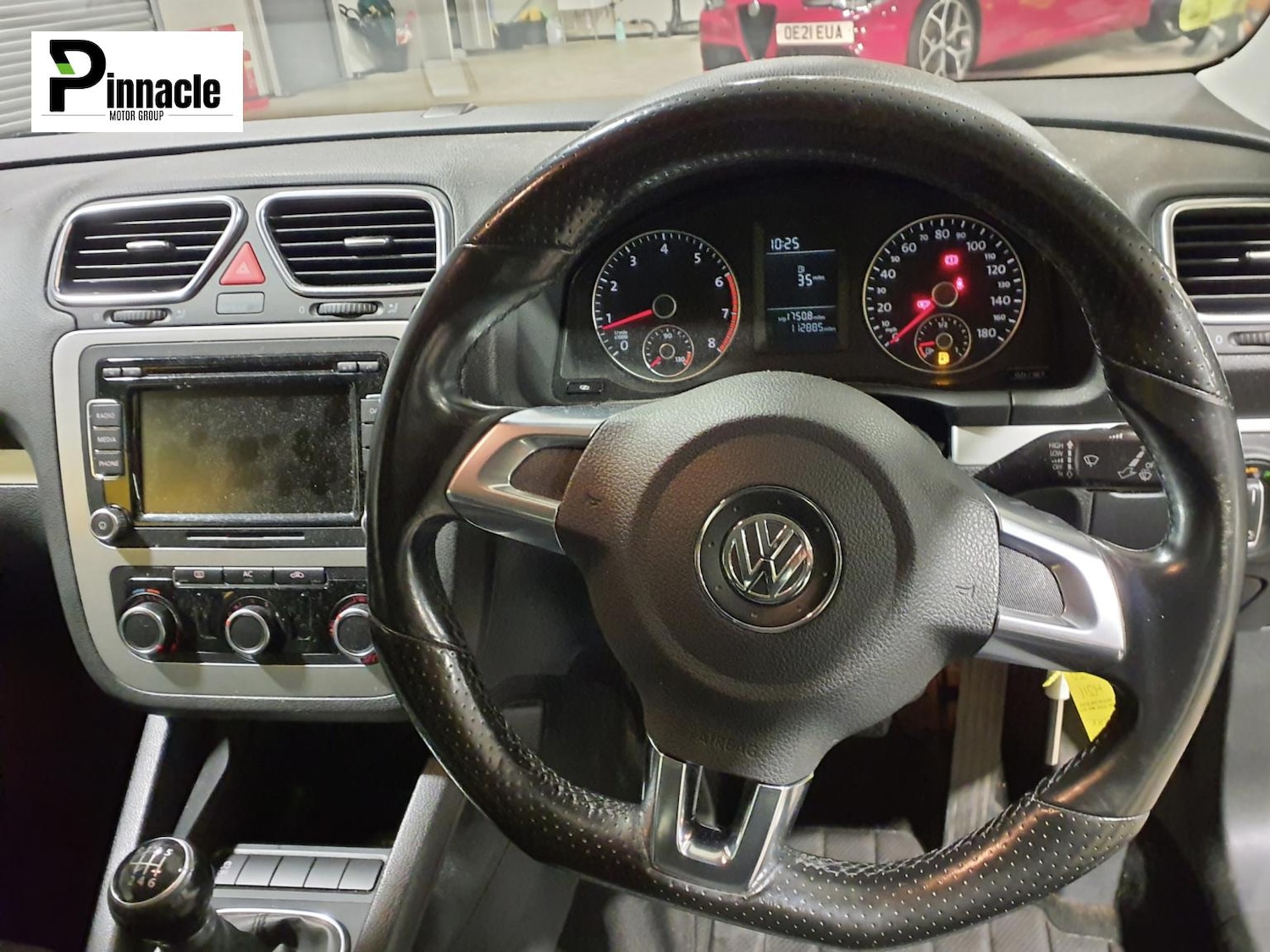 Used Volkswagen Scirocco 2011 for sale - 76418695: Photo 2