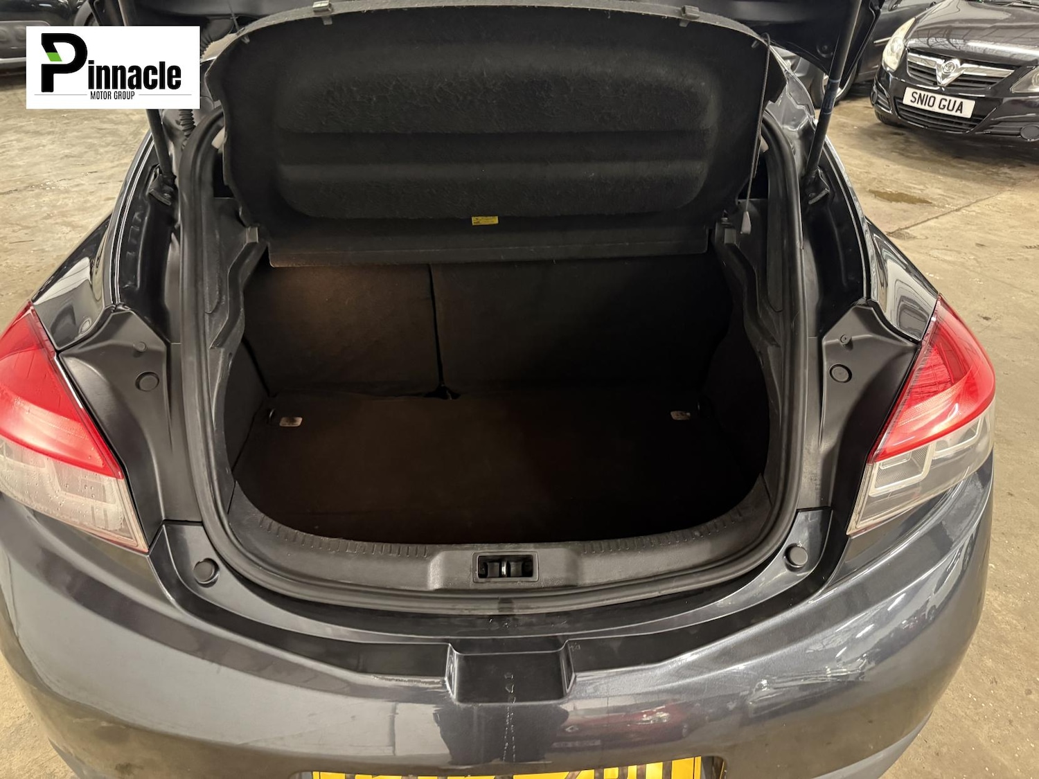 Used Renault Megane 2014 for sale - 76941238: Photo 9