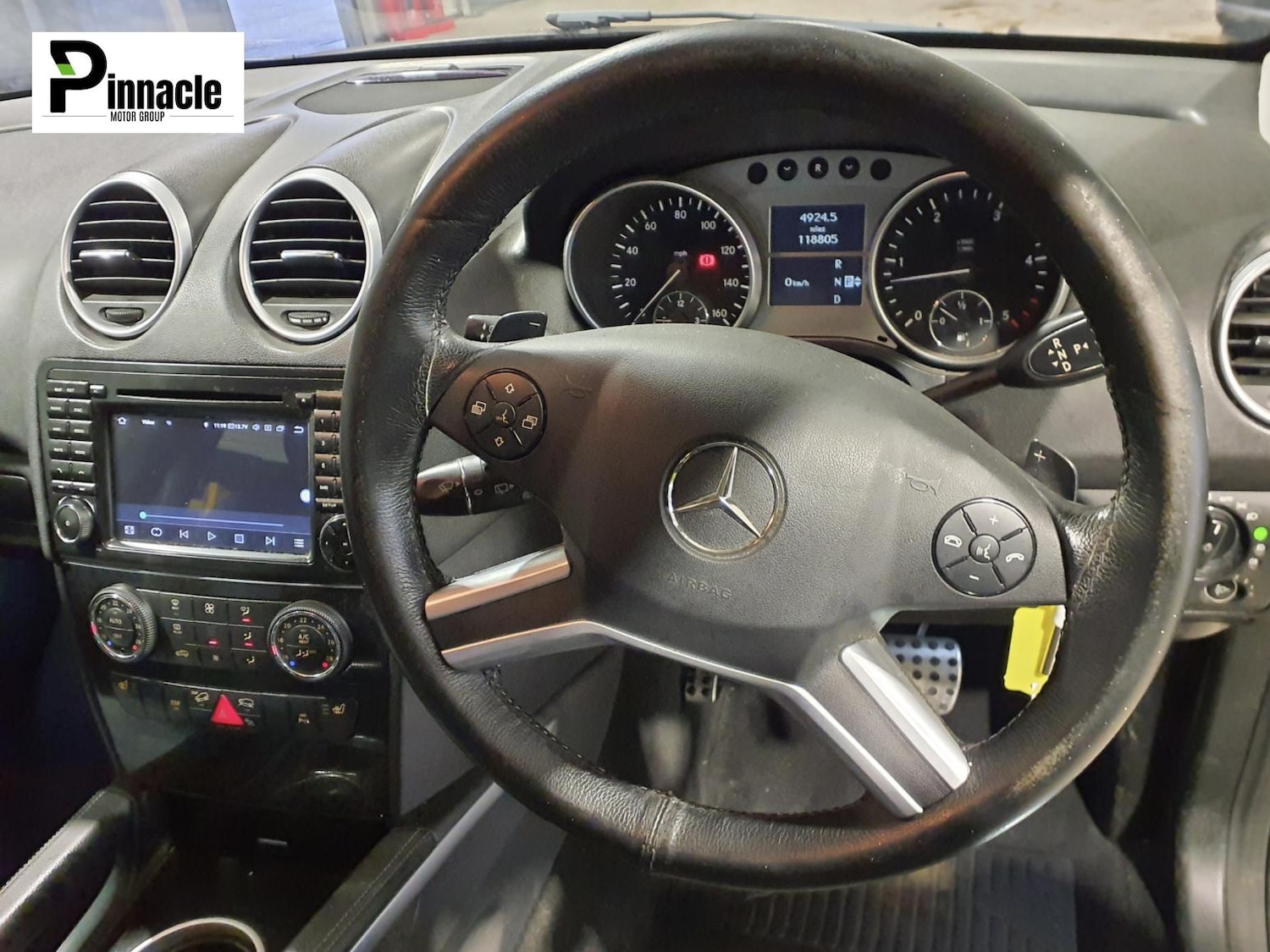 Used Mercedes-Benz M Class 2009 for sale - 76418698: Photo 2