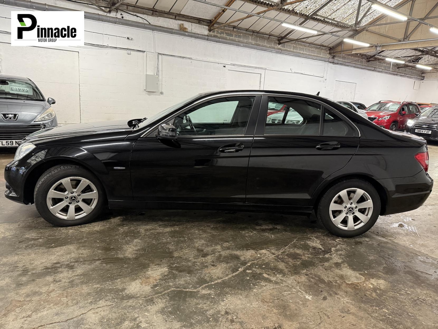 Used Mercedes-Benz C Class 2012 for sale - 76830450: Photo 5