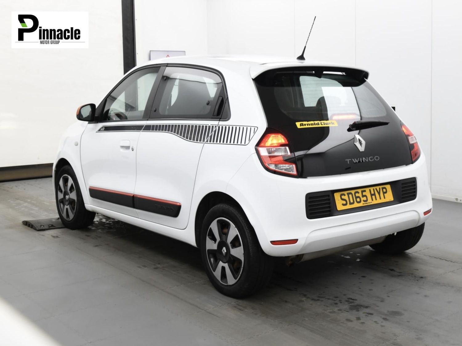 Used Renault Twingo 2015 for sale - 77420621: Photo 3