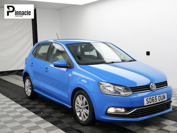 Used Volkswagen Polo 2015 for sale - 76975381: Photo