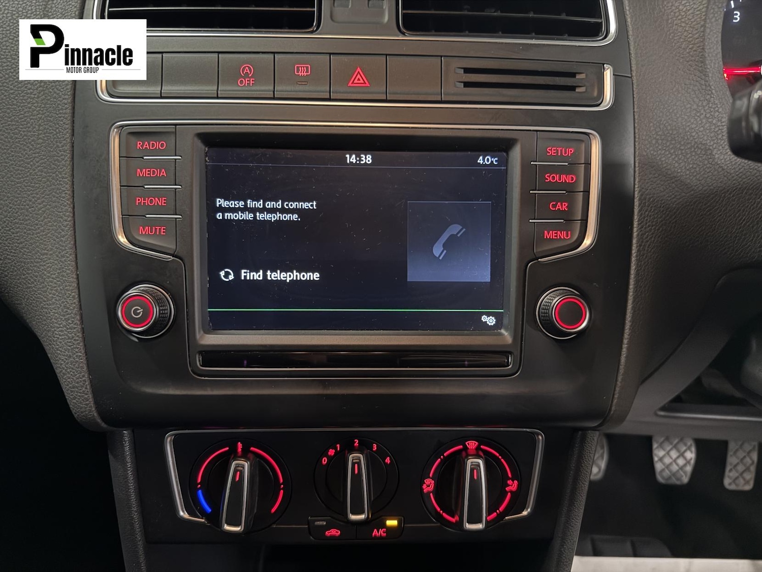 Used Volkswagen Polo 2015 for sale - 76975381: Photo 25