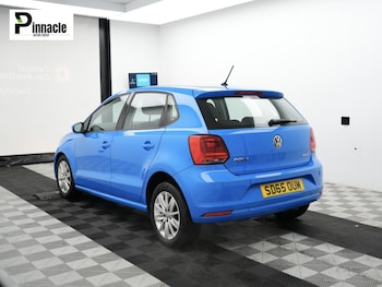 Used Volkswagen Polo 2015 for sale - 76975381: Photo