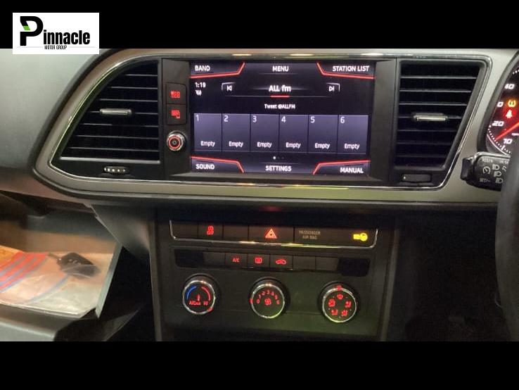 Used SEAT Leon 2019 for sale - 77704411: Photo 2