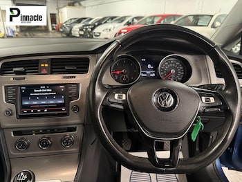 Used Volkswagen Golf 2015 for sale - 76709837: Photo
