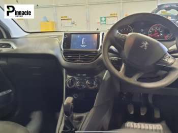 Used Peugeot 208 2014 for sale - 74943758: Photo