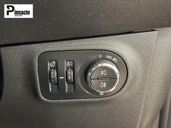 Used Vauxhall Corsa 2015 for sale - 75108688: Photo 23