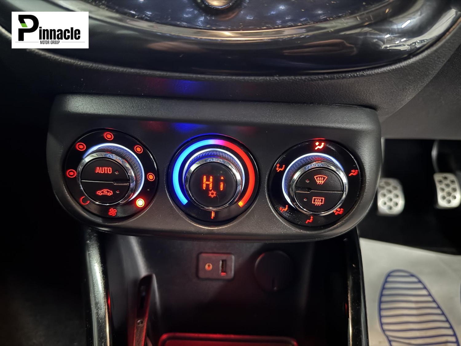 Used Vauxhall ADAM 2014 for sale - 76714095: Photo 24