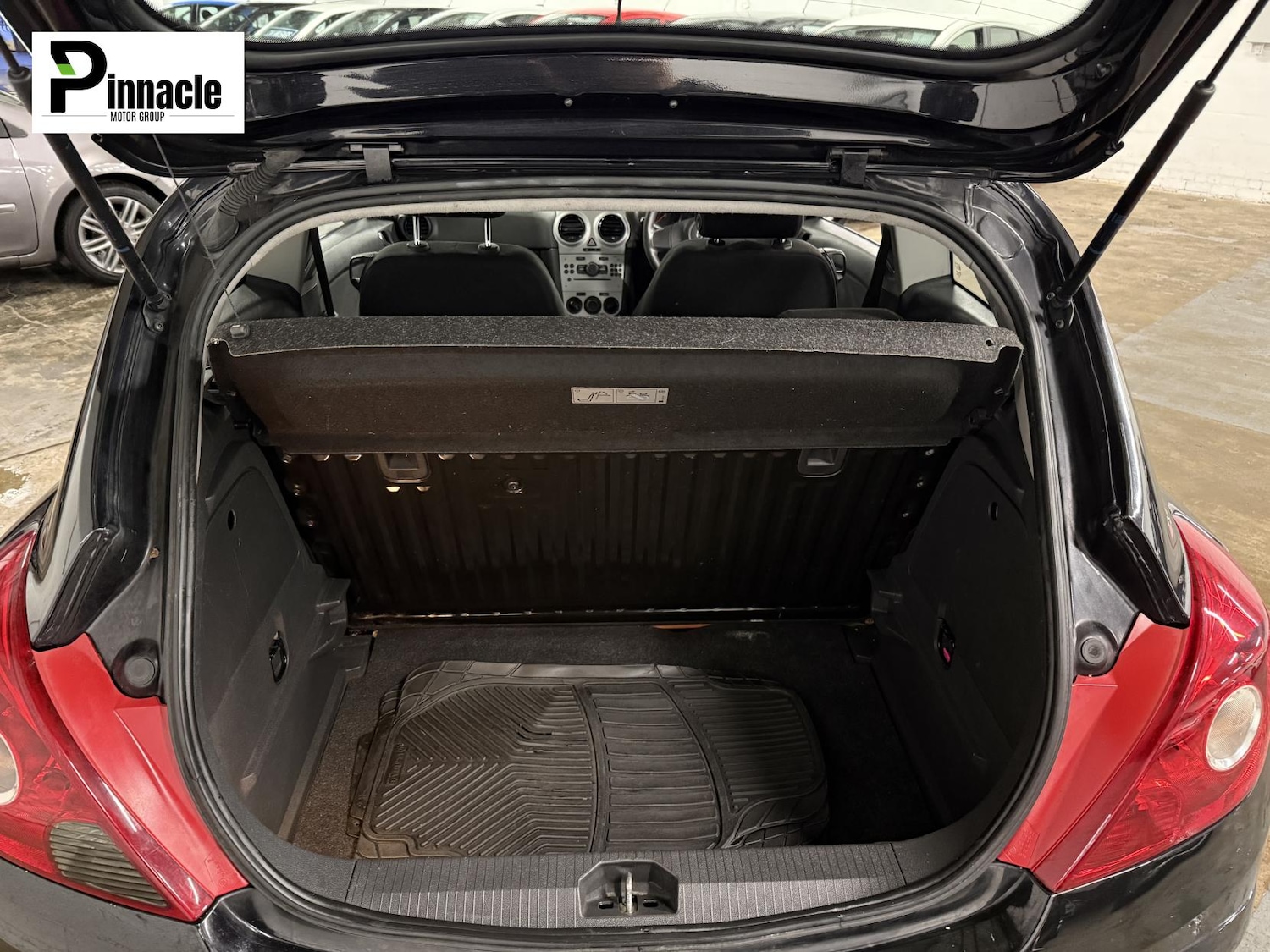 Used Vauxhall Corsa 2011 for sale - 77385614: Photo 9