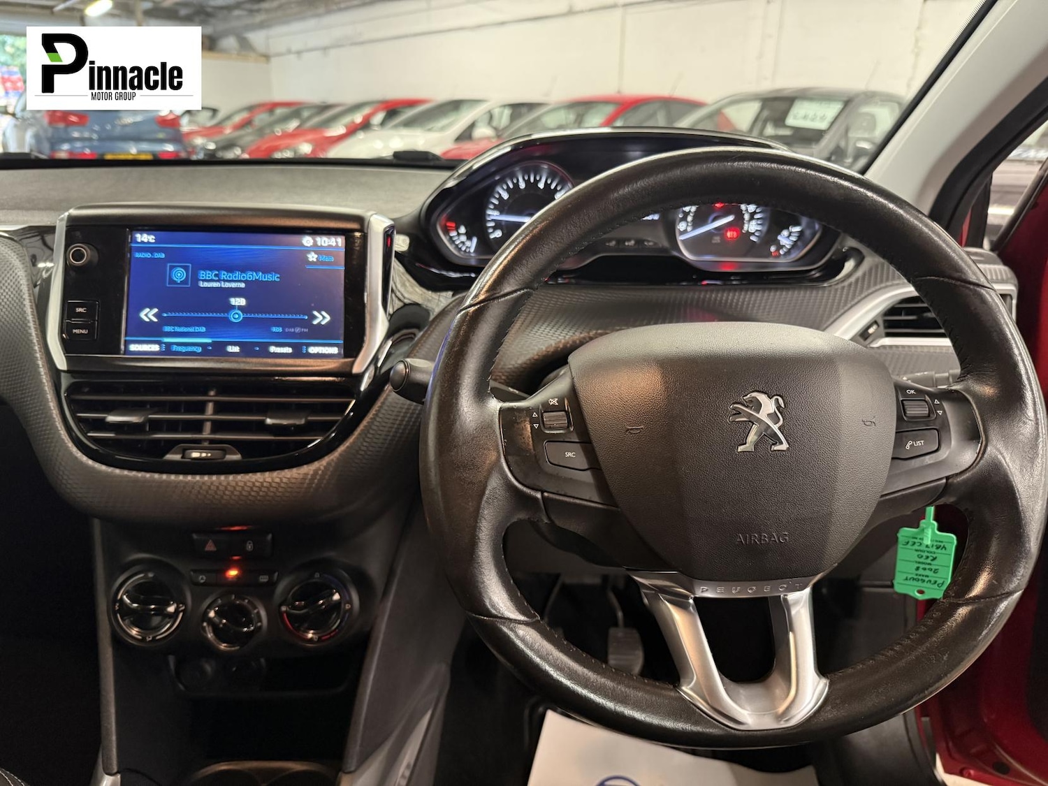 Used Peugeot 2008 2017 for sale - 76249975: Photo 2