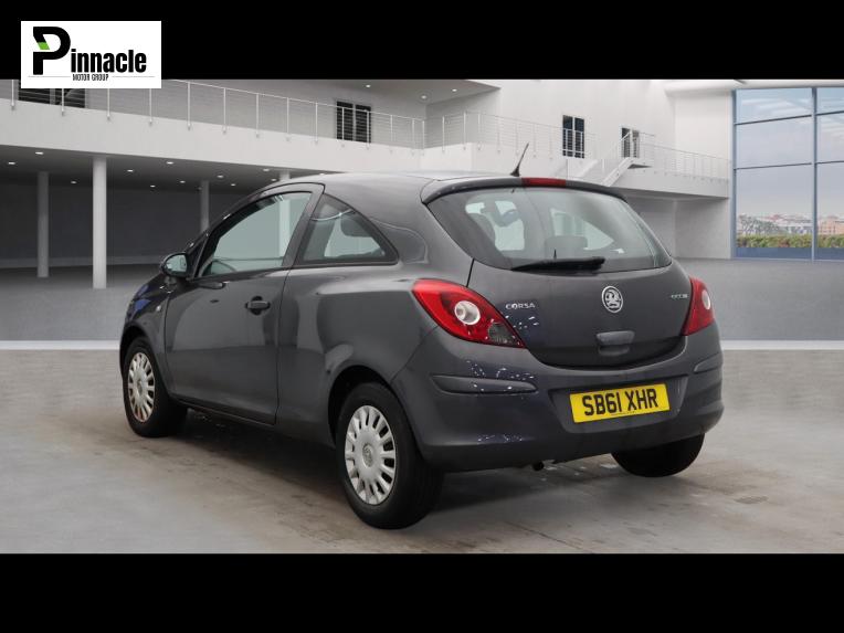Used Vauxhall Corsa 2012 for sale - 77235607: Photo 2