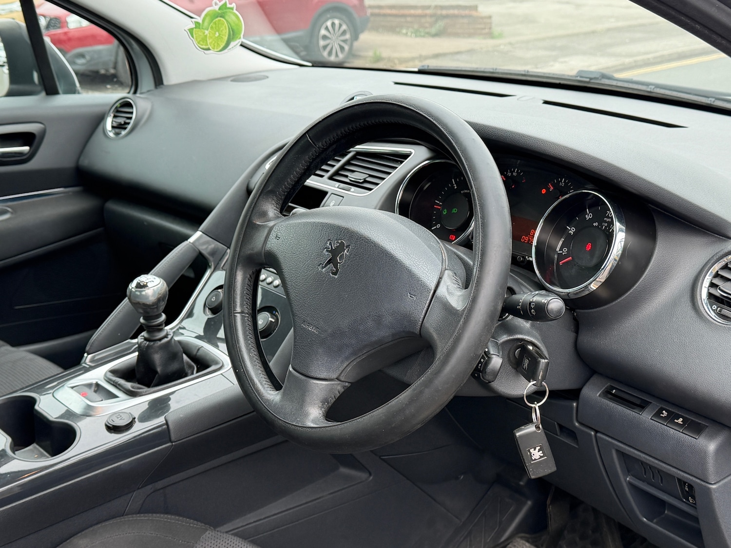 Used Peugeot 3008 2011 for sale - 76302943: Photo 4