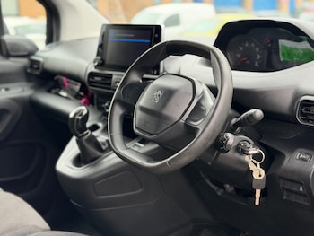 Used Peugeot Partner 2019 for sale - 77704277: Photo