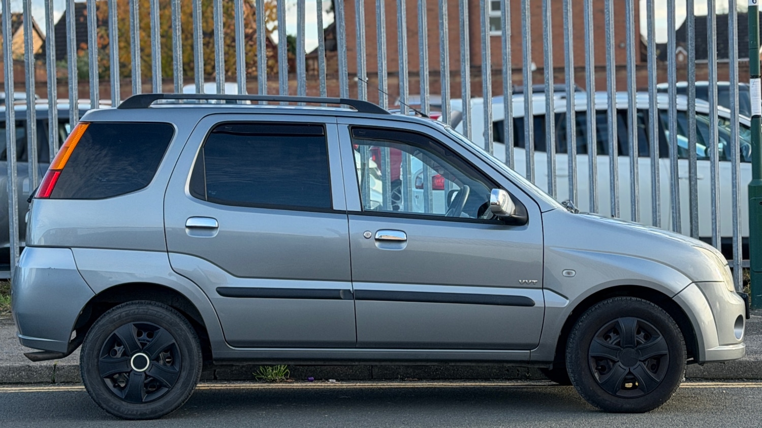 Used Suzuki Ignis 2005 for sale - 76379245: Photo 3