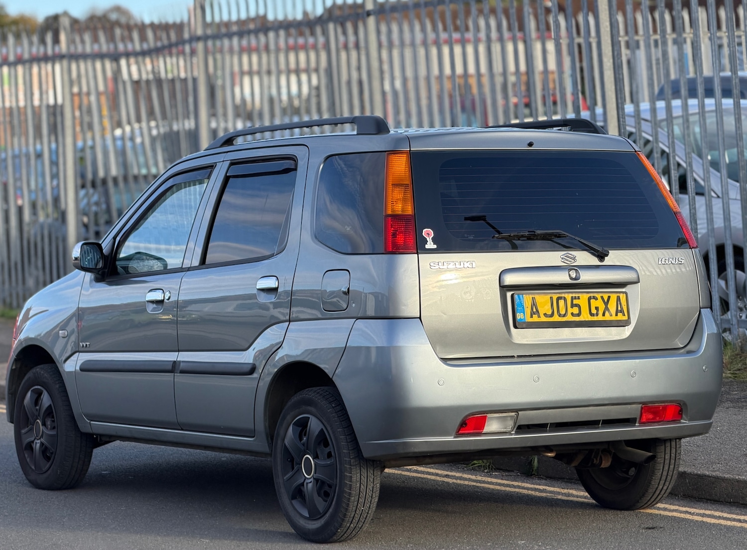 Used Suzuki Ignis 2005 for sale - 76379245: Photo 7