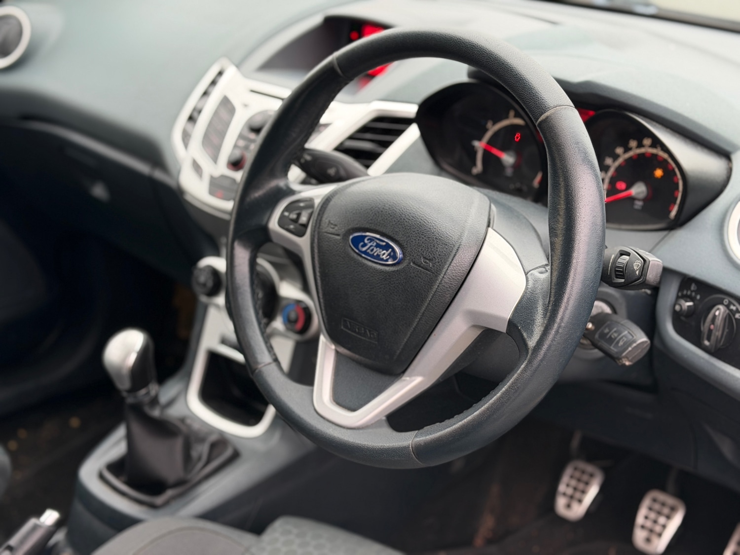 Used Ford Fiesta 2011 for sale - 77421184: Photo 4