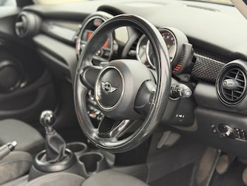 Used MINI Hatch 2015 for sale - 77319065: Photo