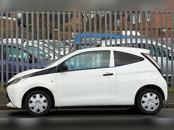 Used Toyota AYGO 2015 for sale - 76690081: Photo