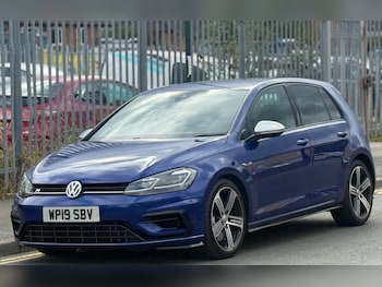Volkswagen - Golf