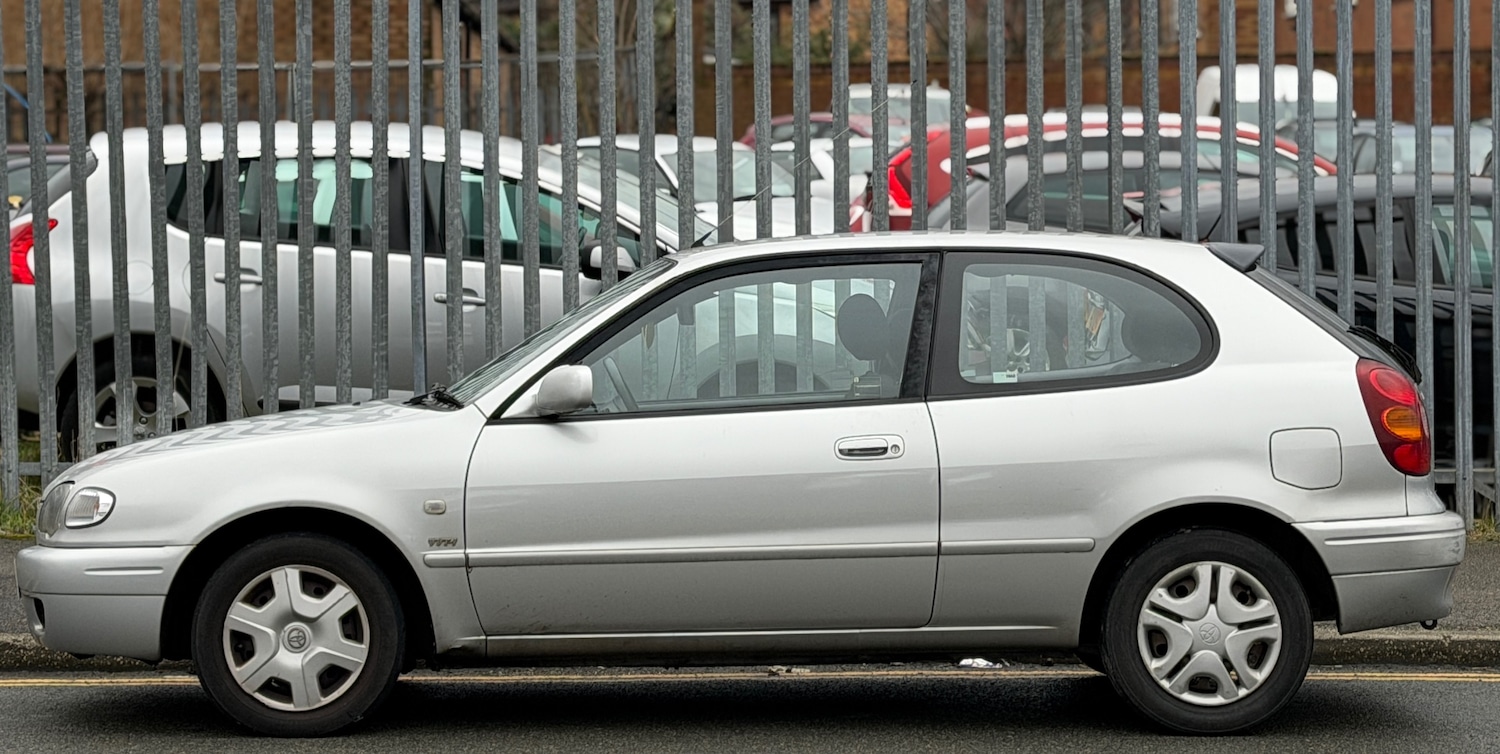 Used Toyota Corolla 2001 for sale - 77607194: Photo 2
