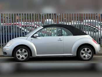 Used Volkswagen Beetle 2006 for sale - 78202516: Photo
