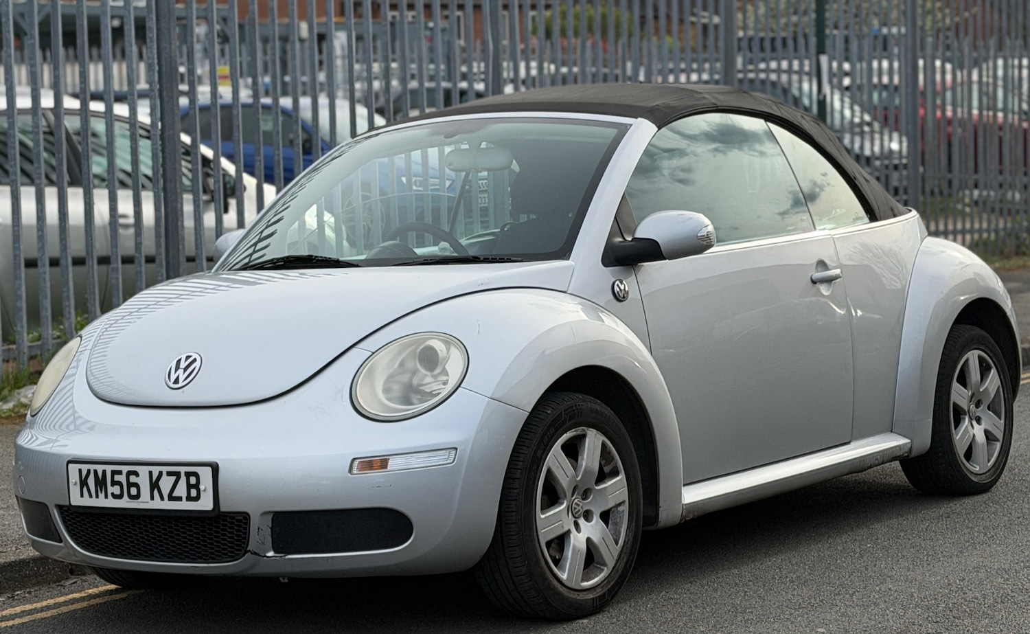 Used Volkswagen Beetle 2006 for sale - 78202516: Photo 5