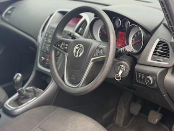Used Vauxhall Astra 2015 for sale - 78389290: Photo