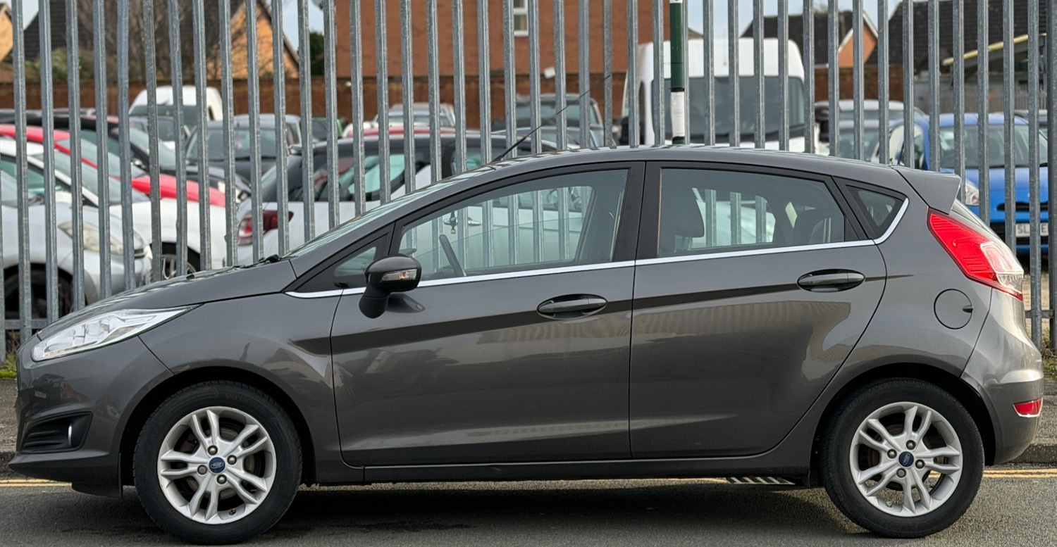 Used Ford Fiesta 2017 for sale - 77631297: Photo 2