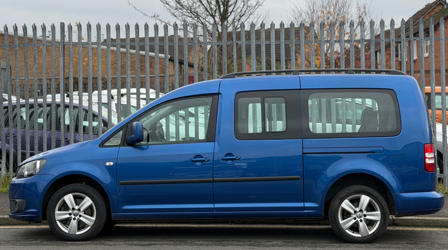 Used Volkswagen Caddy Maxi Life 2015 for sale - 76517738: Photo 2
