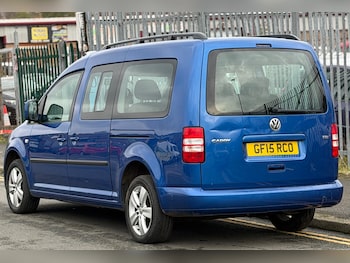 Used Volkswagen Caddy Maxi Life 2015 for sale - 76517738: Photo