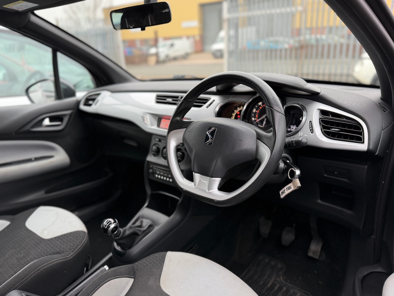 Used Citroen DS3 2015 for sale - 77357209: Photo 7