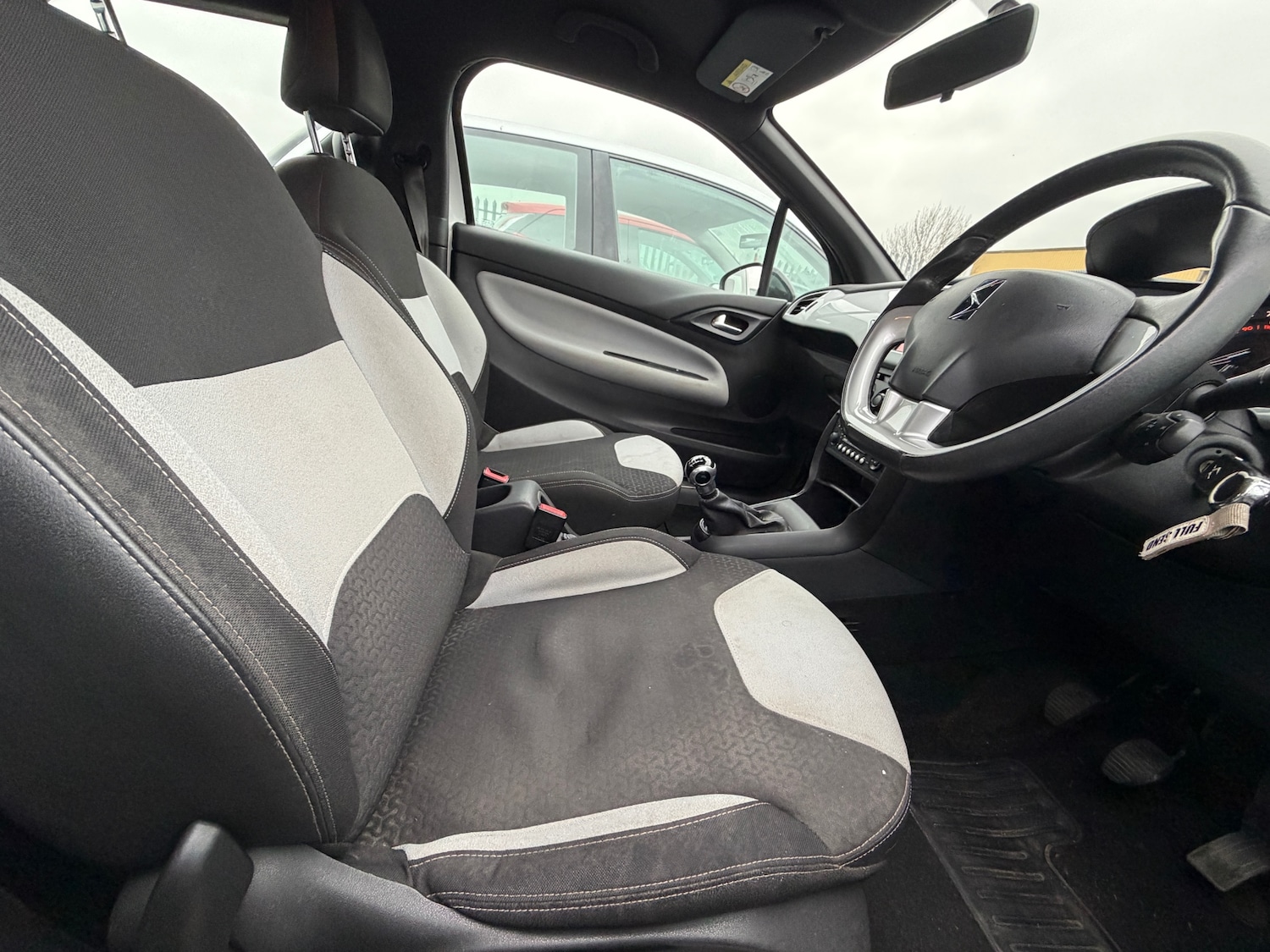 Used Citroen DS3 2015 for sale - 77357209: Photo 8