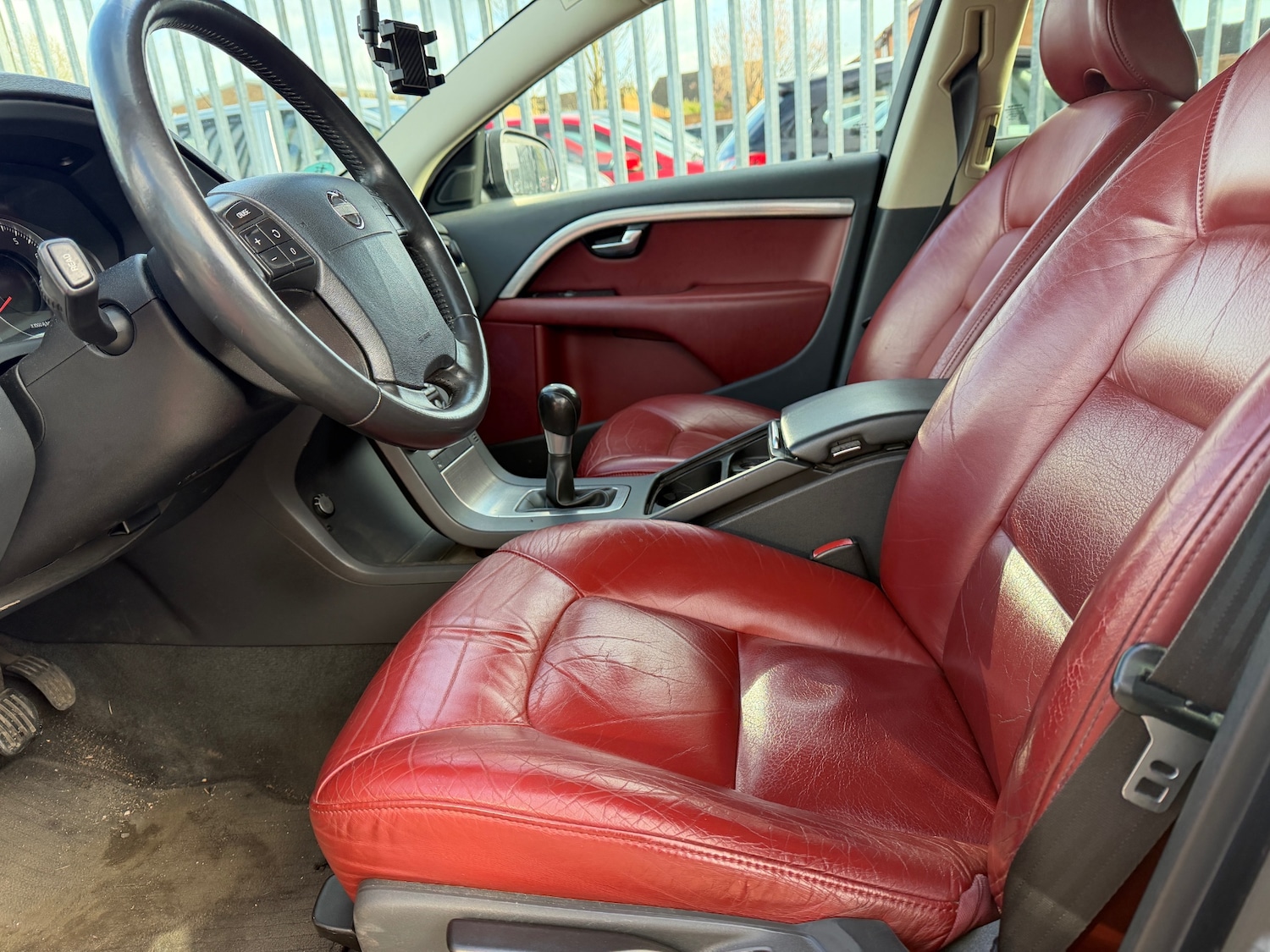 Used Volvo V70 2008 for sale - 78055724: Photo 4